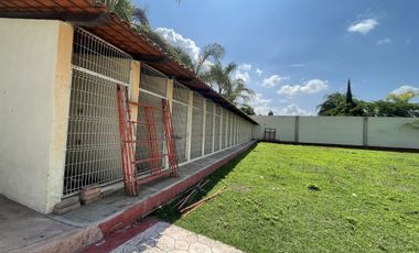 Quinta con gallerras a 5 minutos de Periferici Sur