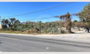 Terreno comercial en venta en Chapala Centro