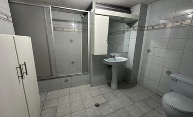 DEPARTAMENTO DE RENTA 3 DORMITORIOS EN LA  ELOY ALFARO Y MORTIÑOS