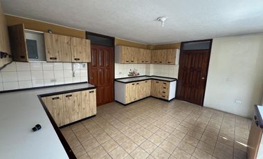 DEPARTAMENTO DE RENTA 3 DORMITORIOS EN LA  ELOY ALFARO Y MORTIÑOS