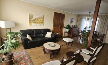 Hermosa Casa en Arriendo, excelente barrio 4D+2 B