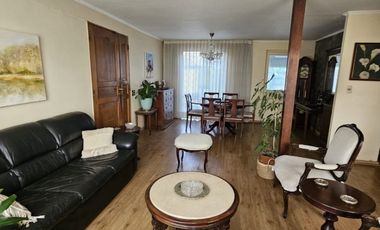Hermosa Casa en Arriendo, excelente barrio 4D+2 B