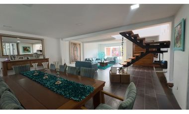 Hermosa casa más apartamento en condominio cerrado en la ceja LDC