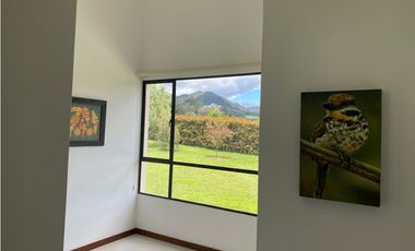 casa finca campestre la  Ceja, vía Rionegro unidad cerrada