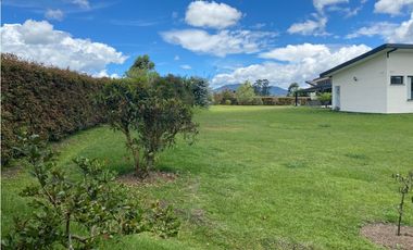 casa finca campestre la  Ceja, vía Rionegro unidad cerrada