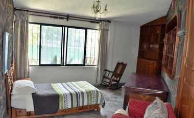 Casa ideal para negocio sobre calle con alto flujo comercial en Brisas Temixco Morelos