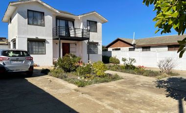 Casa solida en El Quisco