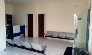 Jual 2 Bangunan Baru di Satu Lokasi Strategis Jl. Taifur Yusuf