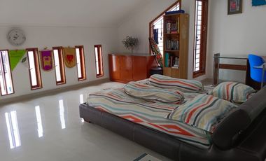 DIJUAL RUMAH MURAH MEWAH 4 LANTAI DI PALMERAH RESIDENCE JAKARTA BARAT
