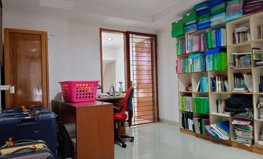 DIJUAL RUMAH MURAH MEWAH 4 LANTAI DI PALMERAH RESIDENCE JAKARTA BARAT