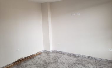 ¡TE VAS A ENAMORAR! Casa de 3 pisos en Martínez, Ambato- Espacio, Confort y plusvalía