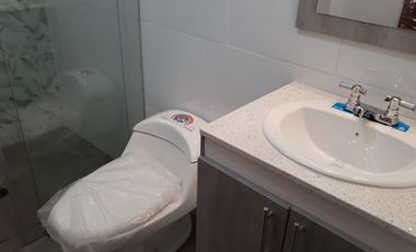 ¡TE VAS A ENAMORAR! Casa de 3 pisos en Martínez, Ambato- Espacio, Confort y plusvalía