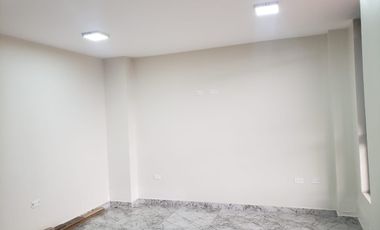 ¡TE VAS A ENAMORAR! Casa de 3 pisos en Martínez, Ambato- Espacio, Confort y plusvalía
