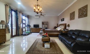 Jual Cepat Rumah Cantik siap huni 375mtr 3 lantai Pondok Bambu Kav AL