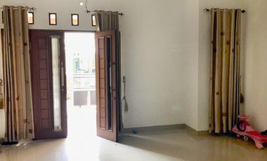 Rumah 1,5 Luas Berada di Pusat Kota Cianjur