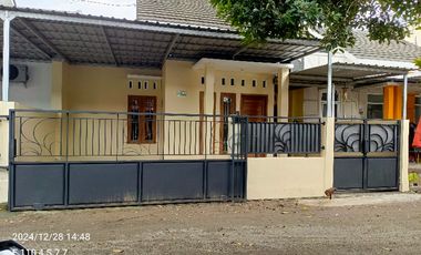 untuk muslim, di sewakan dekat UII KALIURANG