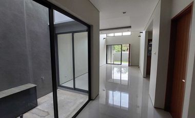 Rumah Qozy New 3+1 Kt Jl Flores Komp Megapolitan Cinere