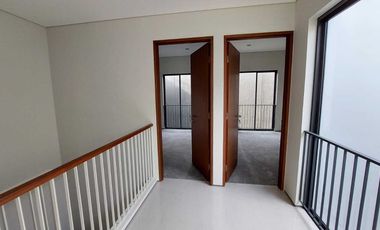 Rumah Qozy New 3+1 Kt Jl Flores Komp Megapolitan Cinere