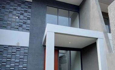 Rumah Qozy New 3+1 Kt Jl Flores Komp Megapolitan Cinere