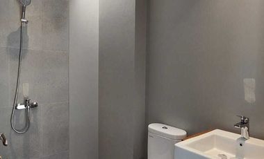 Rumah Qozy New 3+1 Kt Jl Flores Komp Megapolitan Cinere