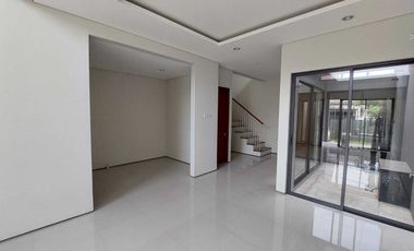 Rumah Qozy New 3+1 Kt Jl Flores Komp Megapolitan Cinere