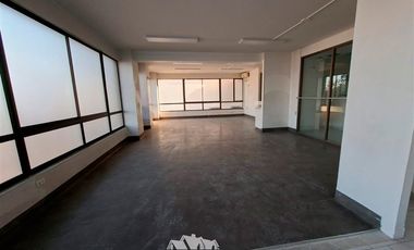 Local Comercial en Arriendo en Dr Luis Calvo Mackenna