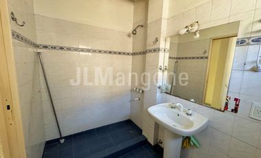Duplex 4 ambientes con cochera y patio