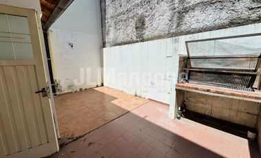 Duplex 4 ambientes con cochera y patio