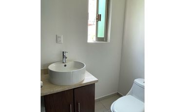 CASA SOLA SEMINUEVA EN VENTA A 5 MIN ZOCALO JIUTEPEC ALBERCA