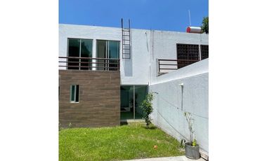 CASA SOLA SEMINUEVA EN VENTA A 5 MIN ZOCALO JIUTEPEC ALBERCA