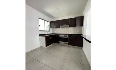 CASA SOLA SEMINUEVA EN VENTA A 5 MIN ZOCALO JIUTEPEC ALBERCA