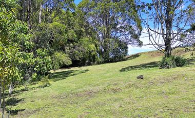 VENTA LOTE EN EL RETIRO COMPLETAMENTE APROVECHABLE