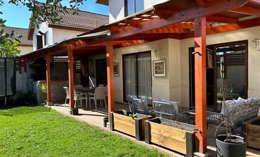 Casa en Arriendo en El Polo, Machalí