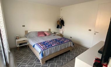 TOWNHOUSE (CASA DE 2 PISOS) EN VENTA, MUY CONVENIENTE VALOR UF 7.600 3D-3B-2 ESTAC. Y 2BOD. QUEBRADA DE MACUL CON LAS PERDICES