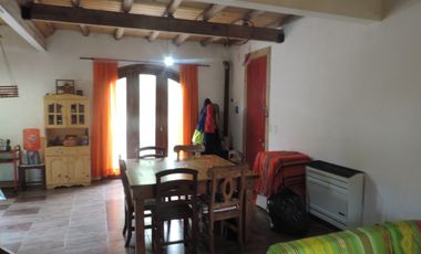 Casa rustica de 4 amb.con gran lote