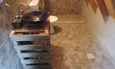 Casa rustica de 4 amb.con gran lote