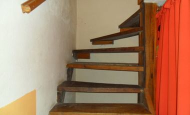 Casa  3 Amb. con depto. 2 Amb Calle 8 e 12 y Av. II
