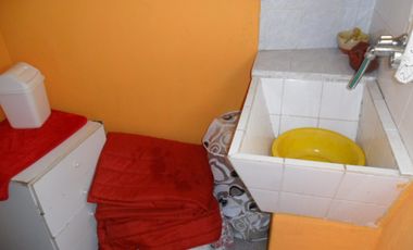 Casa  3 Amb. con depto. 2 Amb Calle 8 e 12 y Av. II