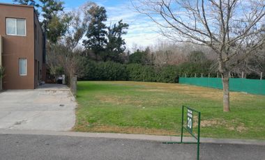 VENTA TERRENO 1100M2 BARRIO LOS TILOS CAÑADA DE PILAR