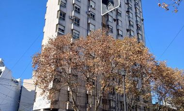 Dpto 1 dormitorio al frente- 9 y Diag 74-VENTA