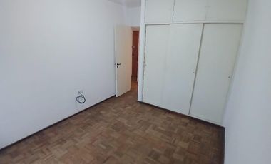 Dpto 1 dormitorio al frente- 9 y Diag 74-VENTA