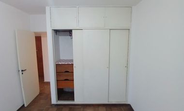 Dpto 1 dormitorio al frente- 9 y Diag 74-VENTA