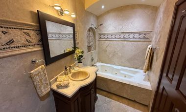 RENTA DE CONDO EN LAS OLAS - OCEAN FRONT