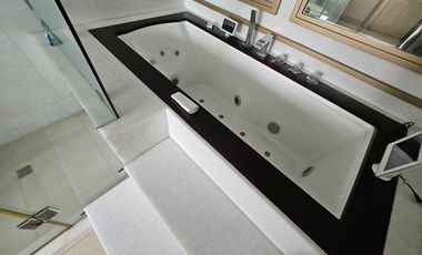 Se alquila penthouse amoblado en el piso 17 de Torre Bellini, en Puerto Santa Ana  AnaA