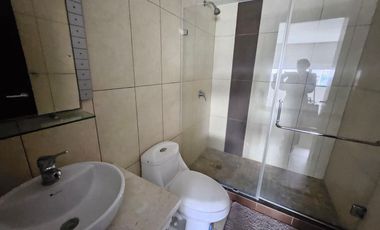 Se alquila penthouse amoblado en el piso 17 de Torre Bellini, en Puerto Santa Ana  AnaA