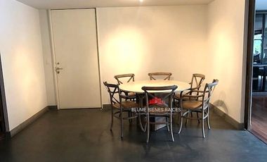 Renta departamento amueblado con terraza y vista arbolada