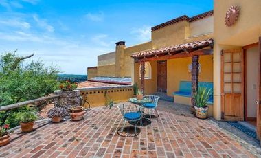 Casa en Venta en San Miguel de Allende – Con Departamento Independiente