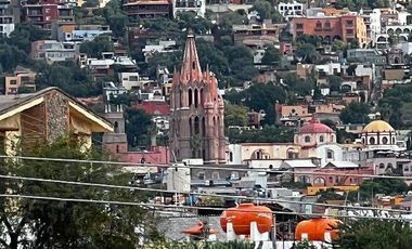 Casa en venta en San Miguel de Allende: A 5 minutos en coche del Centro