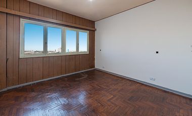 Departamento en Venta de 3 Ambientes en Avellaneda