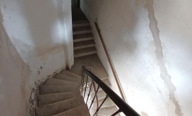 EXCLUSIVA Casa de 26 Ambientes en Monserrat con terraza, patio, parilla. Ideal usos múltiples